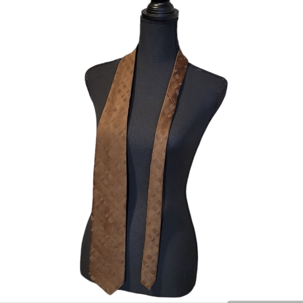 Principe 100% polyester  brown men's tie.